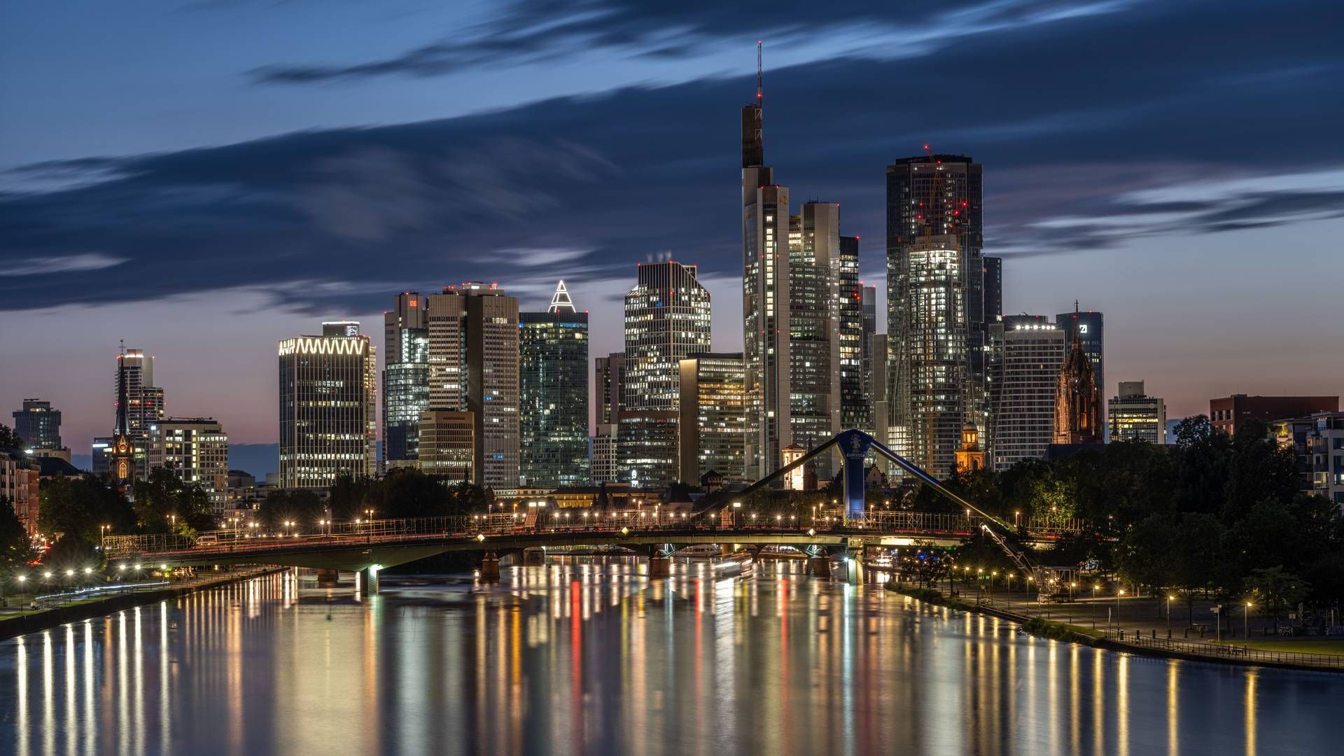 Die Frankfurter Skyline. | Foto: picture alliance/dpa | Frank Rumpenhorst