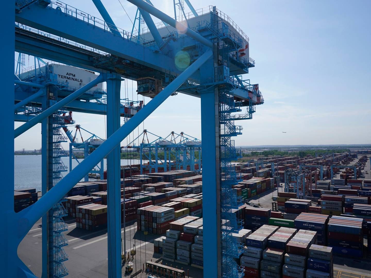 Truslen om mulige havnestrejker på den amerikanske østkyst kommer på et tidspunkt, hvor forsyningskæderne er kommet under voldsomt pres. | Foto: Seth Wenig/AP/Ritzau Scanpix
