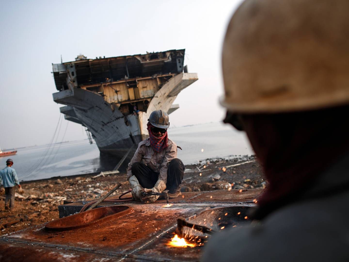 I dag bliver i omegnen af 80 pct. af udtjente skibe hugget op i Indien, Bangladesh eller Pakistan. | Foto: Danish Siddiqui/Reuters/Ritzau Scanpix