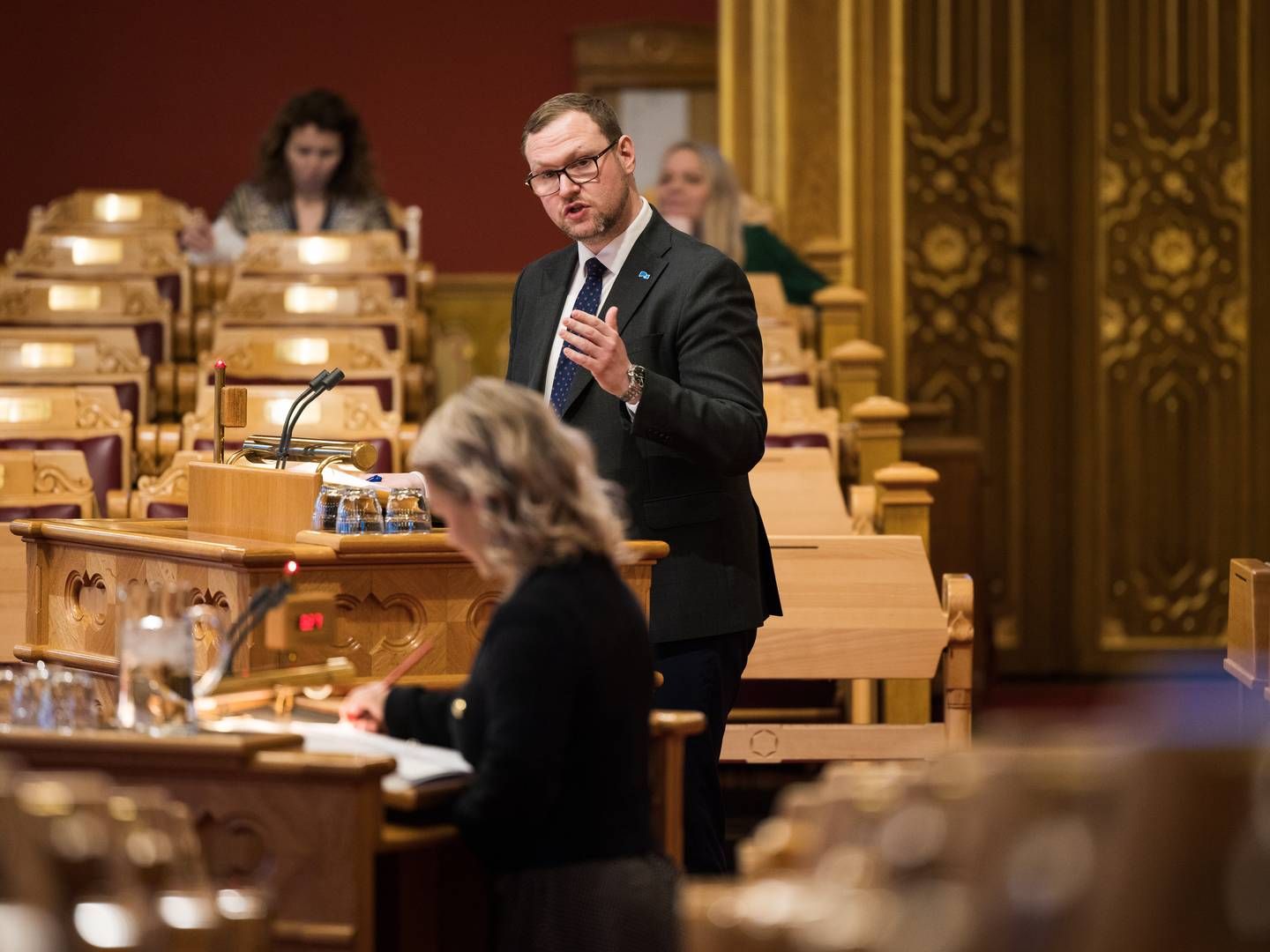 LAGRINGSPLASS: Både råvarer og flere legmidler bør lagres i de nasjonale beredskapslagrene, mener Erlend Svardal Bøe i Høyre. | Foto: Peter Mydske/Stortinget