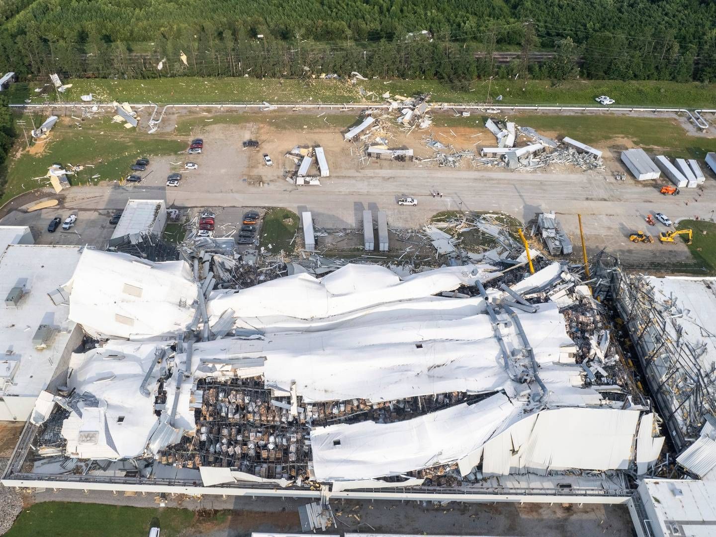 SEKSTI: 60 ansatte i Pfizer mistet jobben ved dette anlegget i Rocky Mount, som ble rammet av en tornado i juli i fjor. | Foto: Travis Long/The News & Observer via AP/NTB