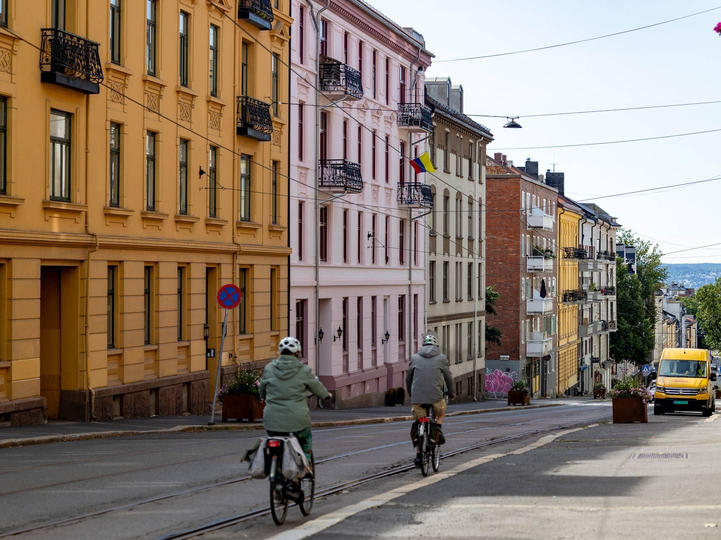 SELGER UNNA: Store eiendomsaktører som Ragde Eiendom og Heimstaden er i full sving med å selge utleieboligene sine. De begrunner det blant annet med stor gjeld, høyere renter, endringer i skattepolitikken, og at det har ført til at det er blitt mindre eller ikke lønnsomt å drive med utleie lenger. | Foto: Tor Erik Schrøder / NTB