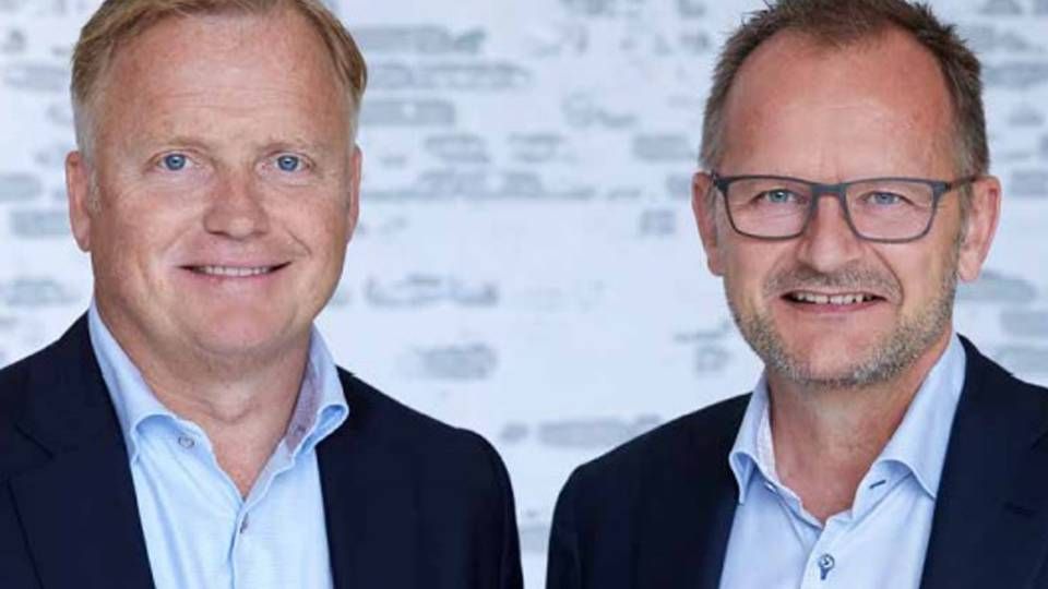 Makkerparret Frank Vestergaard (tv.) og Lars Dige Knudsen står bag Arosia Ejendomsinvest, der bejler til private formuer. | Foto: PR