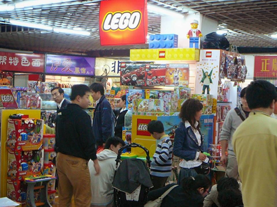 En Lego-butik i Shanghai i Kina, hvor to virksomheder har tabt en sag til Lego om kopivarer. | Foto: ritzau/Johnny Frederiksen