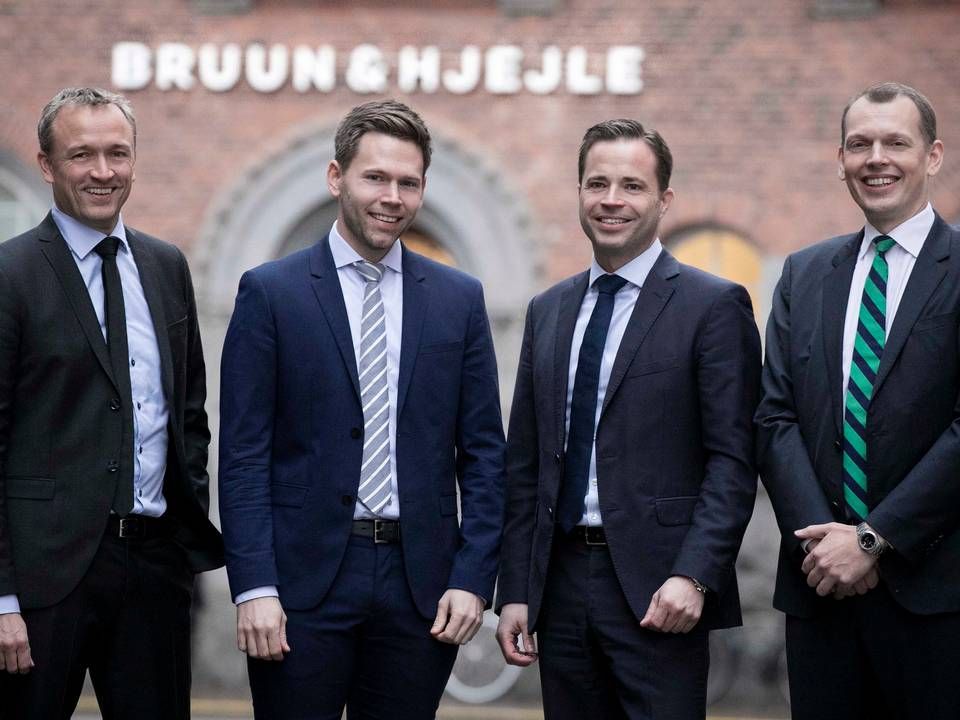 Bruun & Hjejle har udnævnt fire nye partnere. Fra venstre er det Henrik Selchau, Kenni Svanholm Jensen, Ulrik Kloss Fenneberg og Simon Krogh.