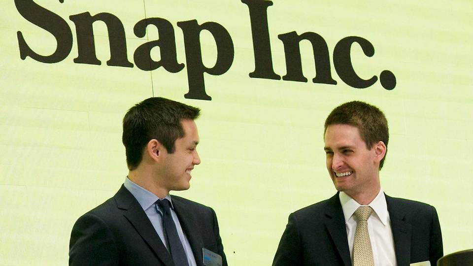 Evan Spiegel (th), stifter og direktør for Snap Inc. | Foto: Ritzau Scanpix/AP/Richard Drew