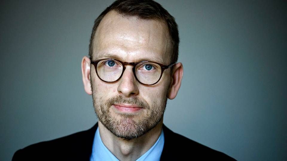 "Det er vigtigt for os, at juristerne er gode til at samarbejde med kollegaerne i resten af banken," siger Flemming S. Pristed, chefjurist i Danske Bank.