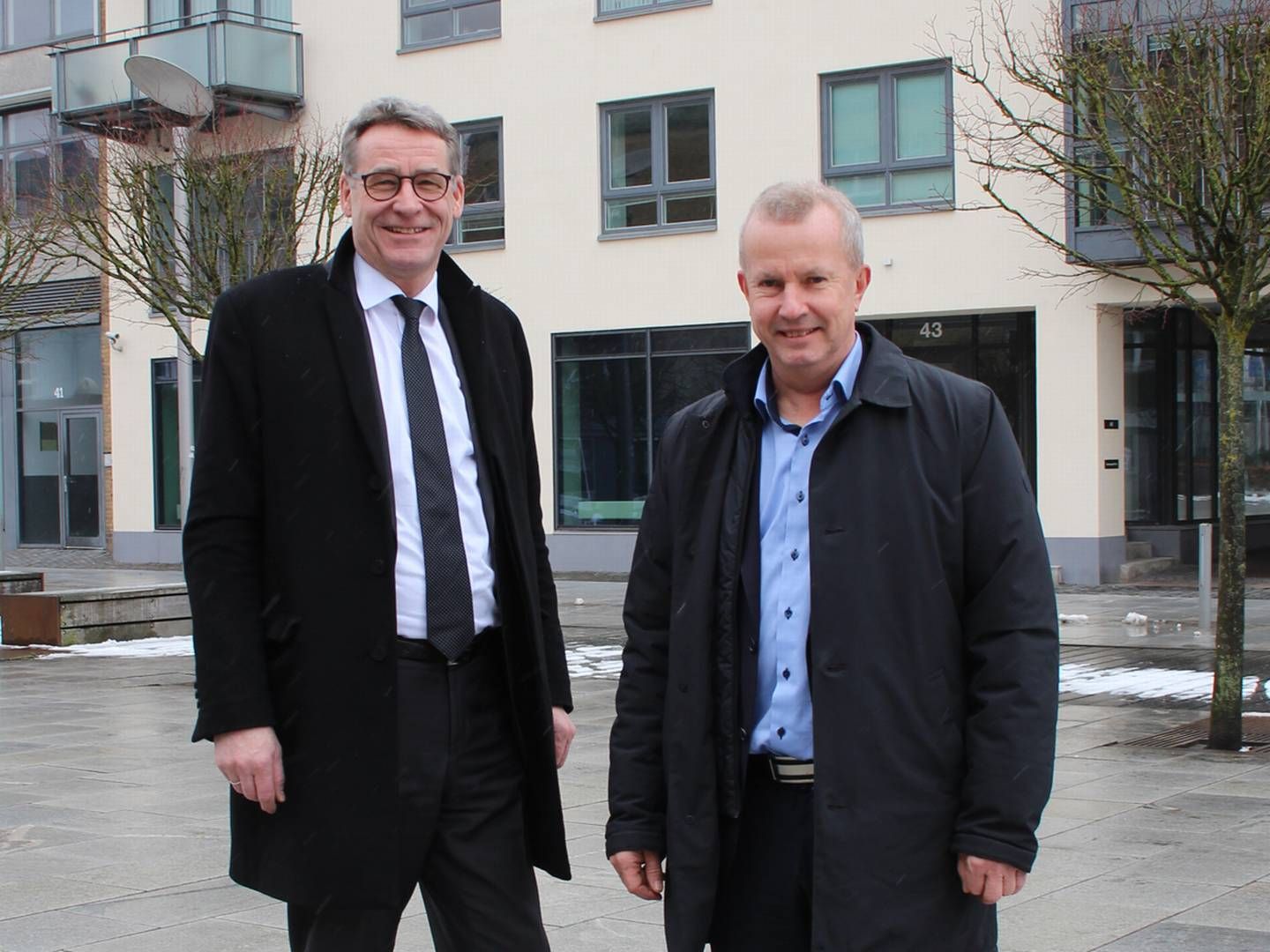 Peter Møller (til højre), kommende områdedirektør. Til venstre ses Lars Møller Kristensen, bankdirektør. | Foto: PR