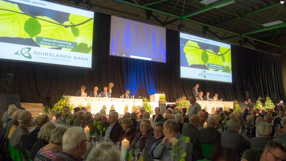 Above a picture from the AGM of Danish Djursland Bank 2018. | Photo: PR