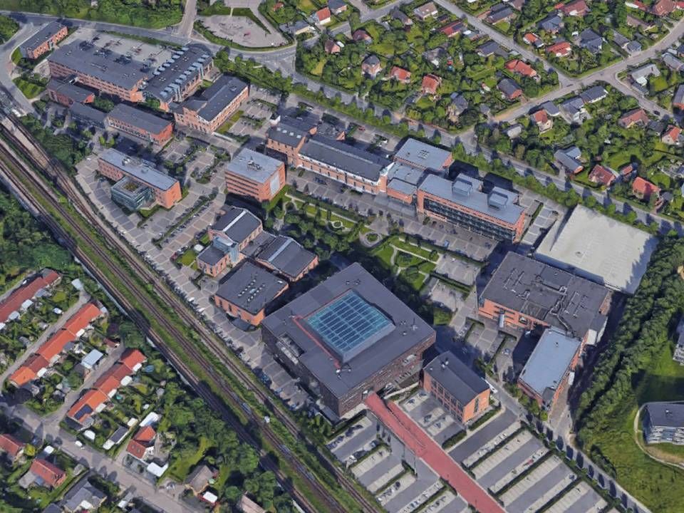 Ejendomskomplekset Sønderhøj i Viby ved Aarhus skifter nu ejer fra Coop til Dades. | Foto: Google.