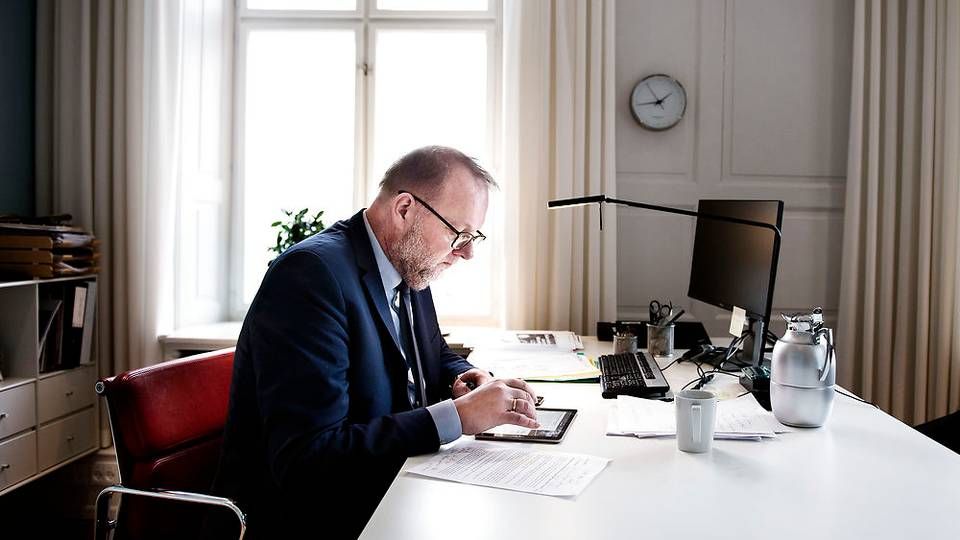 Klimaminister Lars Christian Lilleholt (V) fremhævede i sidste uge, at han hellere vil bruge penge på at fremme infrastruktur frem for at sænke afgifterne. | Foto: Liselotte Sabroe/Ritzau Scanpix
