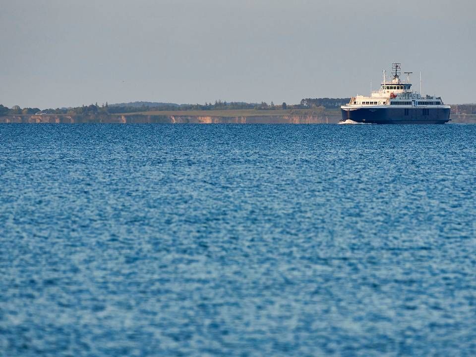 Samsø-færgen Prinsesse Isabella bliver måske en dag afløst af en broforbindelse, som pensionskasser finansierer. | Foto: Ritzau Scanpix/Claus Bonnerup
