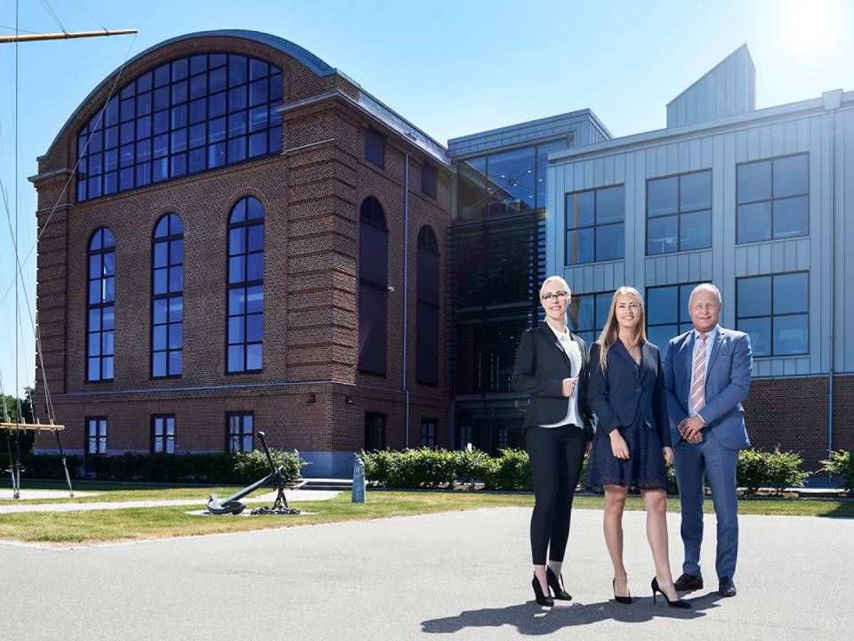 Torben Østergaard-Nielsen's two daughters Nina Østergaard Borris (left) and Mia Østergaard Nielsen are serving on several boards of directors, while Nina Østergaard Borris also works at Bunker Holding. The family has settled the company's future. | Photo: Selfinvest