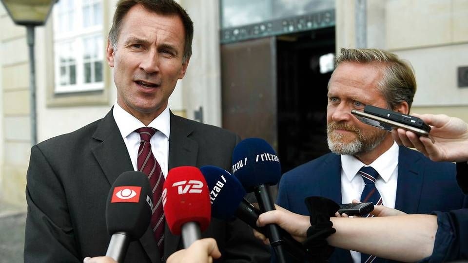 Den britiske udenrigsminister Jeremy Hunt (til venstre) er i Danmark på officielt besøg for bl.a. at mødes med den danske udenrigsminister Anders Samuelsen (LA) (til højre). | Foto: Tariq Mikkel Khan/Ritzau Scanpix