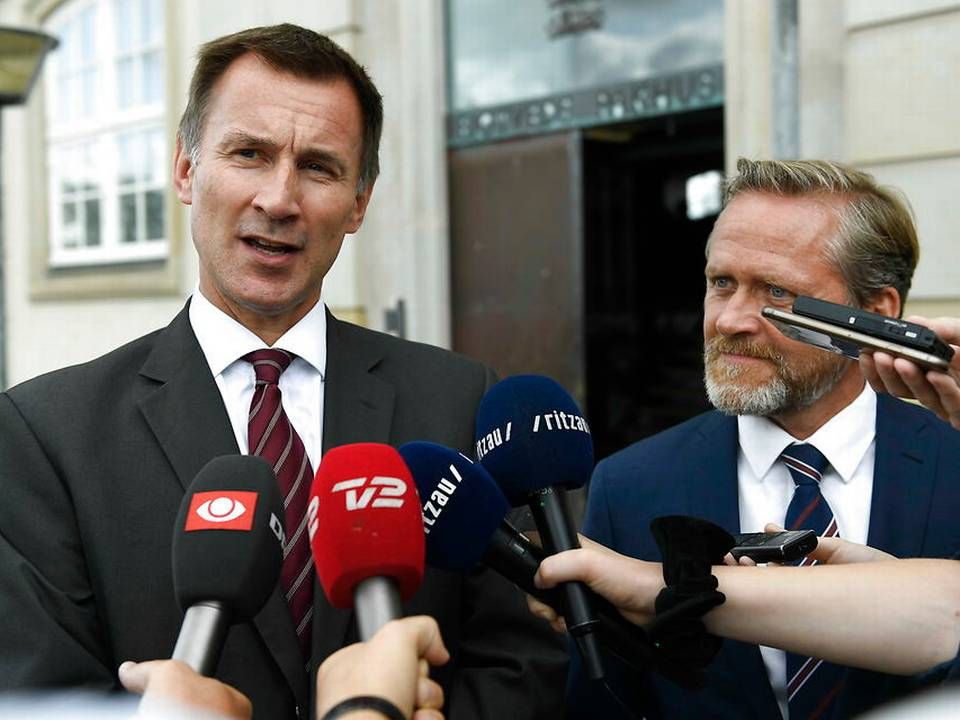 Den britiske udenrigsminister Jeremy Hunt (til venstre) er i Danmark på officielt besøg for bl.a. at mødes med den danske udenrigsminister Anders Samuelsen (LA) (til højre). | Foto: Tariq Mikkel Khan/Ritzau Scanpix