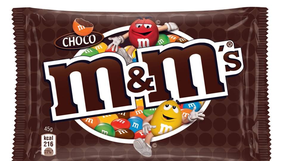 Forrest E. Mars tog i 1941 patent på jordnødder overtrukket med farvet chokolade. De amerikanske M&M's var og er dog en tyk kopi af de britiske Smarties. | Foto: PR