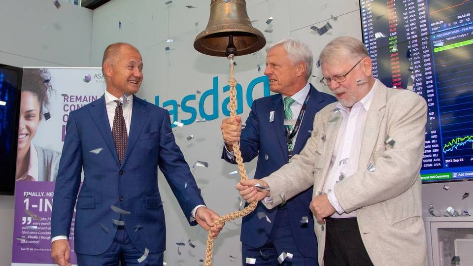 Danske Peter Norkild (midten), adm. direktør i Asarina Pharma, glæder sig over en succesfuld notering på den svenske First North Nasdaq børs i Stockholm. | Foto: PR, Asarina Pharma
