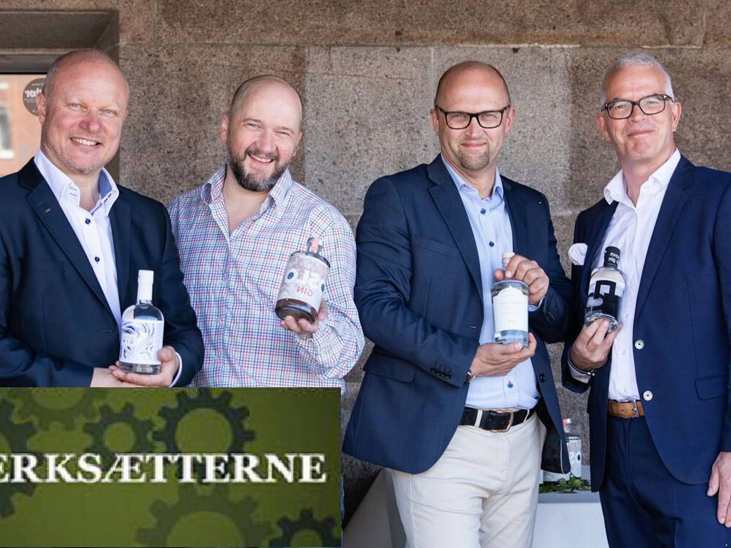 Stifter og adm. direktør i Nordic Gin House, Jakob Vallentin (tv.), i selskab med gæster til lanceringen i april.