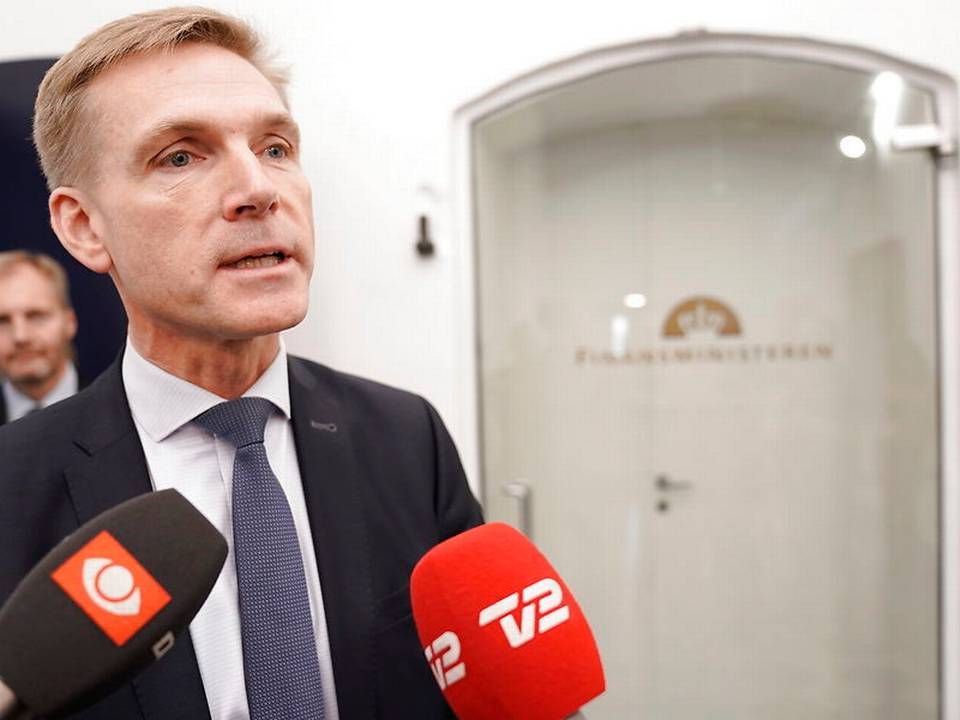 DF-formanden Kristian Thulesen Dahl på vej til forhandlinger om næste års finanslov. | Foto: Martin Sylvest/Ritzau Scanpix