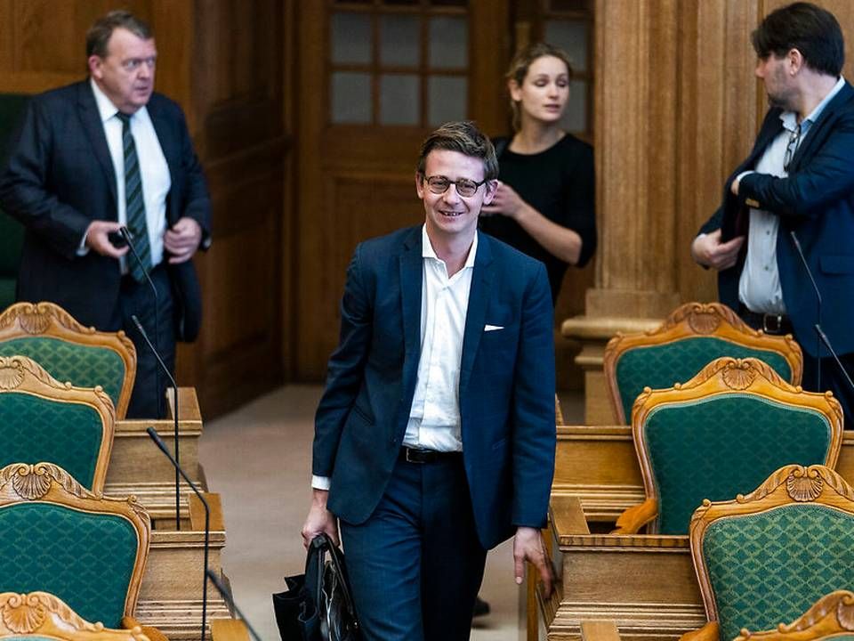 Skatteminister Karsten Lauritzen (V) håber, at blå blok kan fortsætte med at sænke afgifter efter valget. | Foto: Martin Sylvest/Ritzau Scanpix