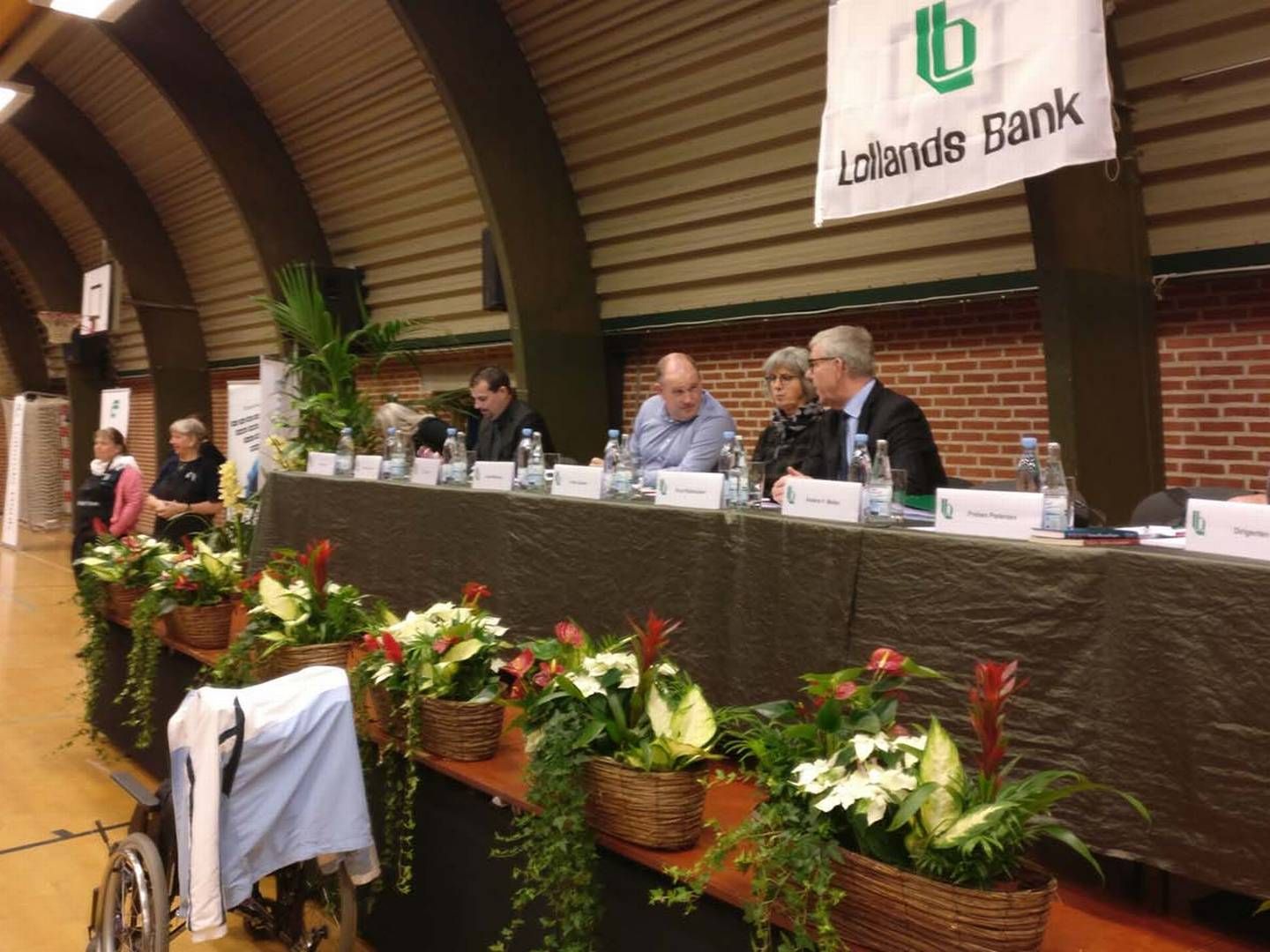 Tirsdagens ekstraordinære generalforsamling i Lollands bank blev afholdt i Nakskov Idrætscenter. | Foto: Frederik Jensen