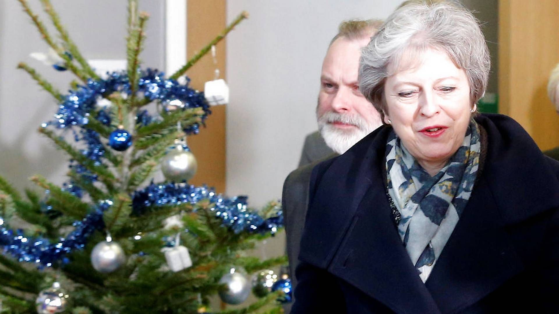Theresa May har fået en af de julegaver, man ikke ønsker. Hun bliver nu mødt af en mistillidsafstemning. | Foto: Francois Walschaerts/Ritzau Scanpix