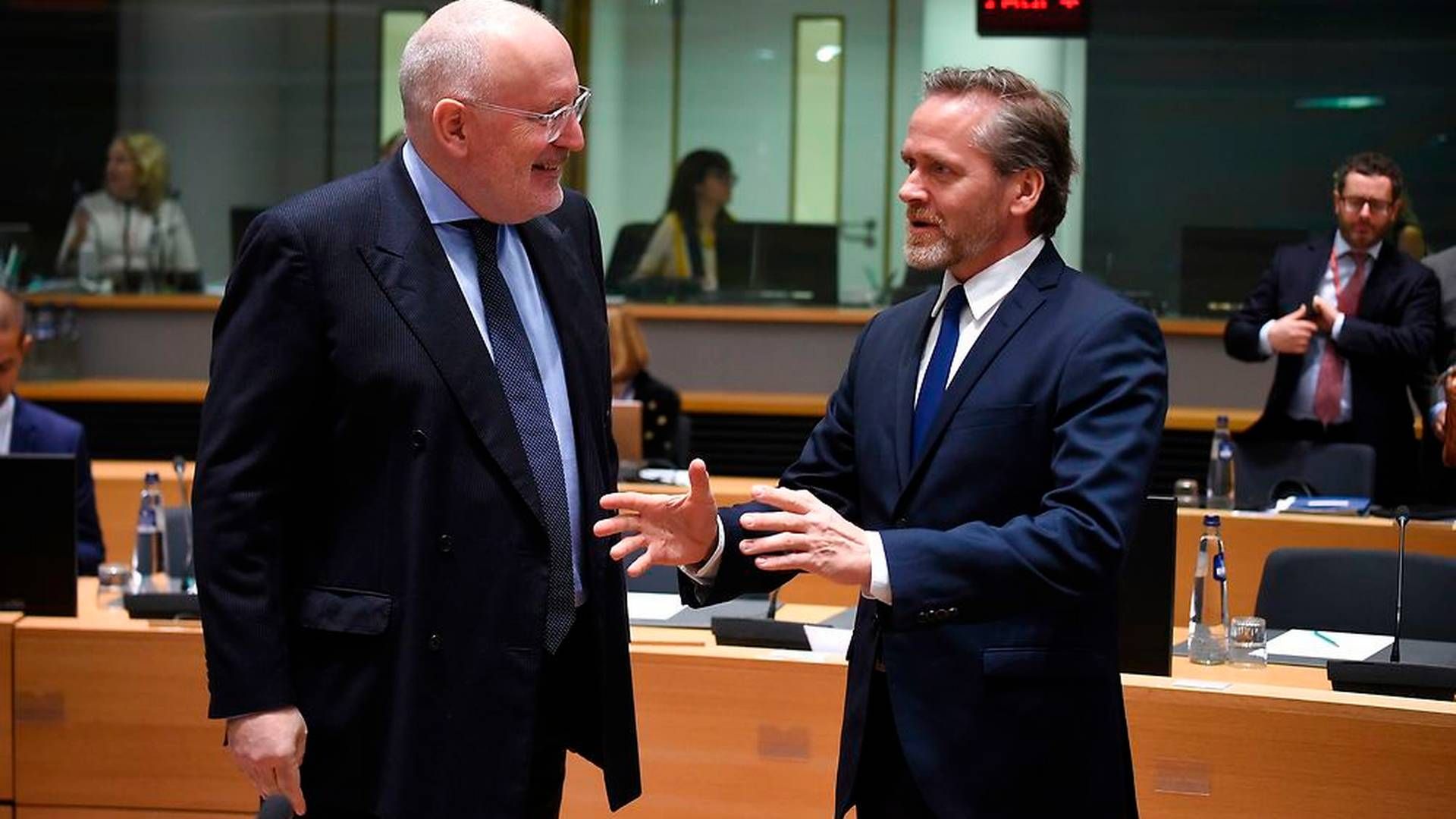 Den danske udenrigsminister, Anders Samuelsen (LA), talte blandt andet med EU-kommissionens vicepræsident Frans Timmermans under mødet i Bruxelles. | Foto: John Thys/Ritzau Scanpix