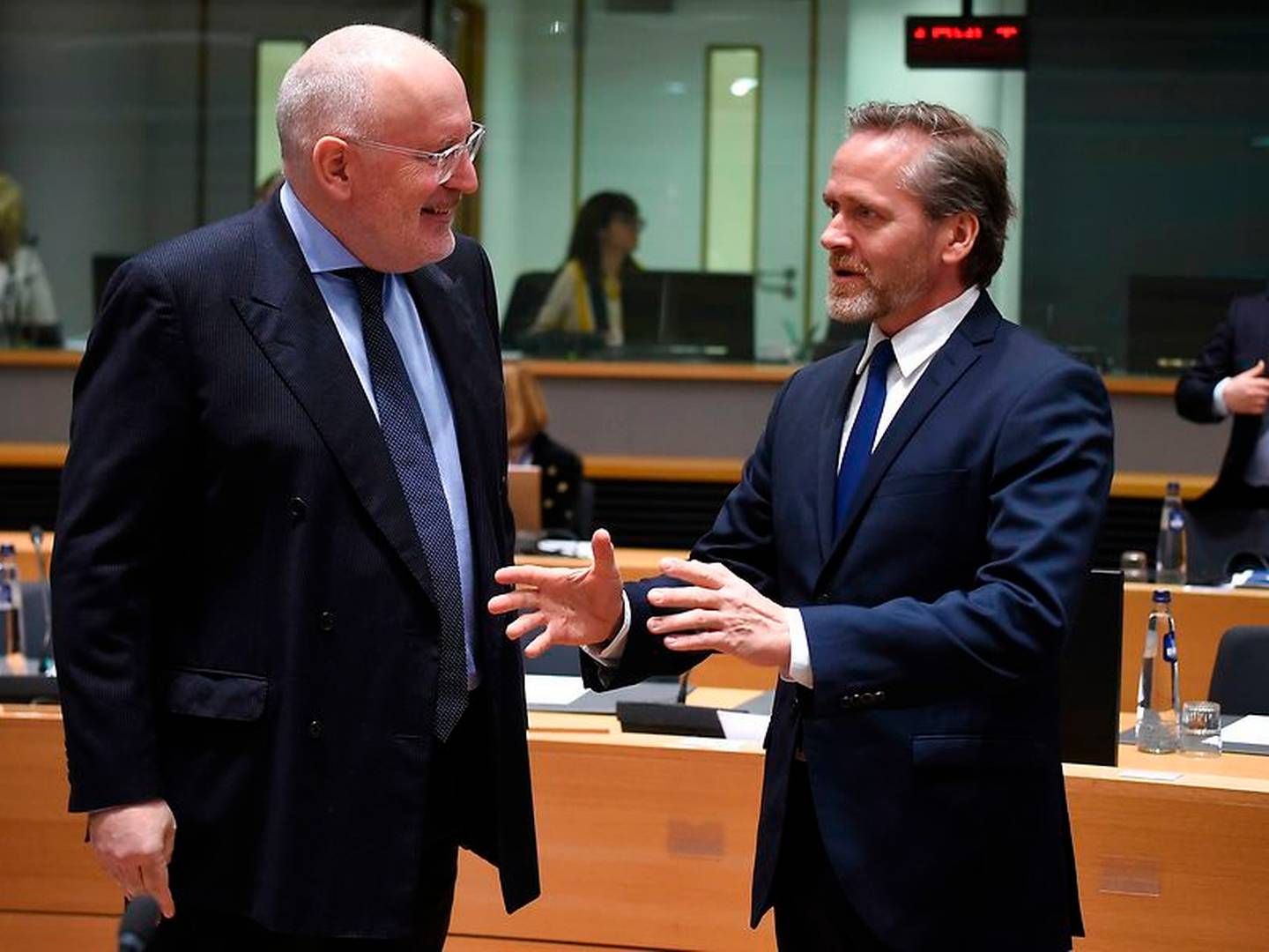 Den danske udenrigsminister, Anders Samuelsen (LA), talte blandt andet med EU-kommissionens vicepræsident Frans Timmermans under mødet i Bruxelles. | Foto: John Thys/Ritzau Scanpix