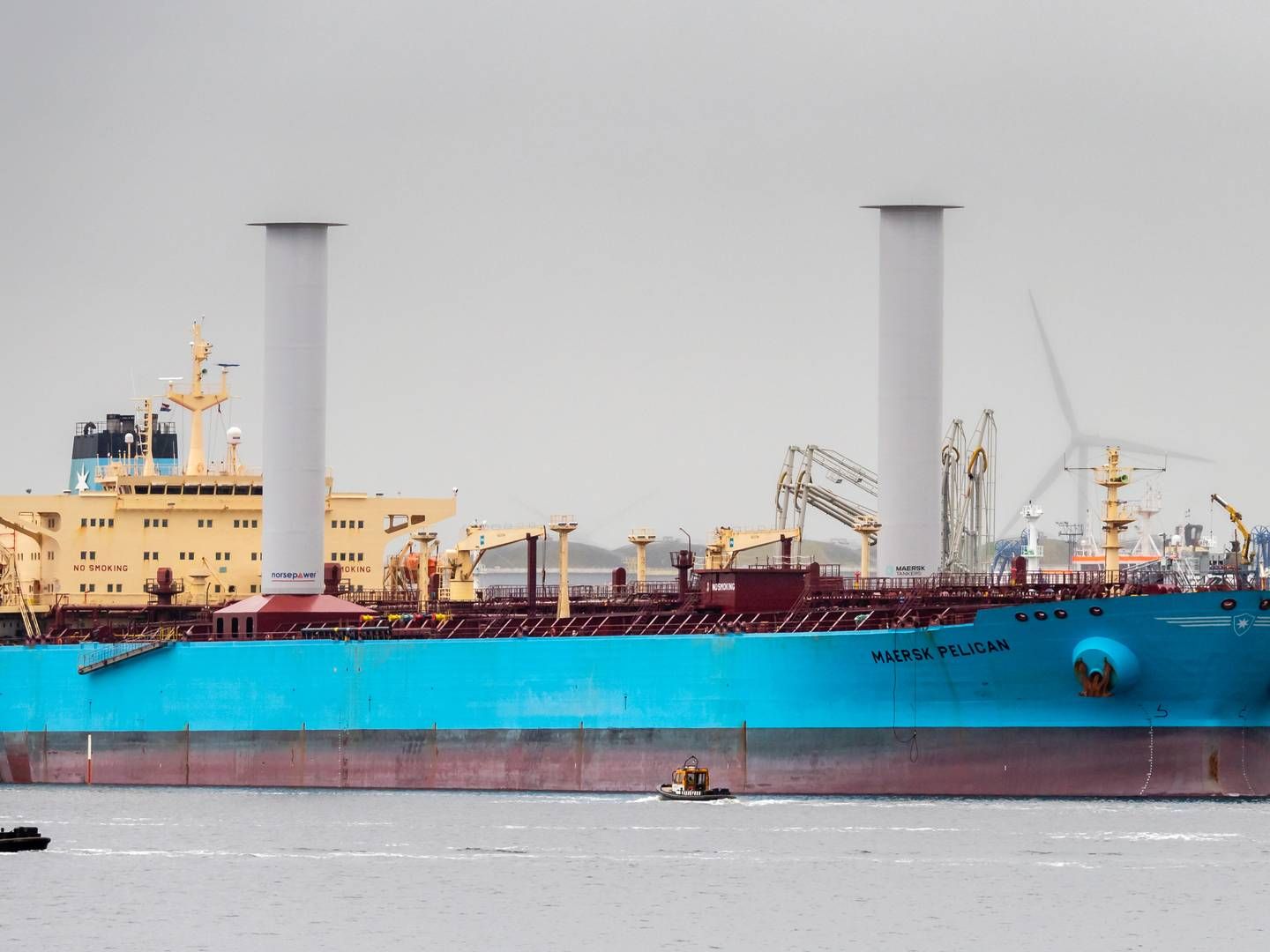 Maersk Pelican fik i slutnigen af august monteret to rotorsejl på 30 meter. Nu er skibet i gang med otte måneders testperiode. | Foto: Norsepower