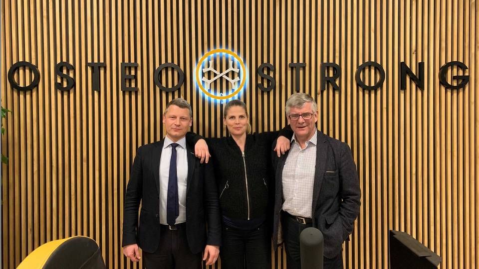 Rasmus Just, Kirsten Katrine Lindegaard og Jørgen Lindegaard er trekløveret, der med en tocifret millioninvestering nu bringer det amerikanske træningskoncept OsteoStrong til Danmark. Målet er en trecifret millionomsætning indenfor en kortere årrække.
