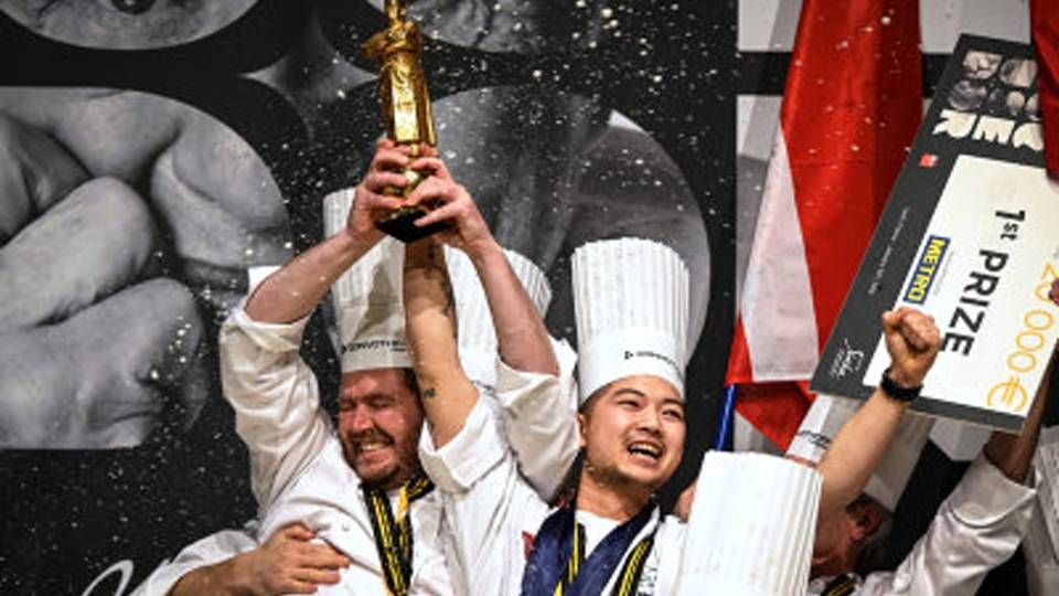 Den danske kok Kenneth Toft-Hansen og hans assistent Christian Wellendorf vandt i januar 2019 det uofficielle kokke-VM. | Foto: Ritzau Scanpix/Jean-Philippe Ksiazek