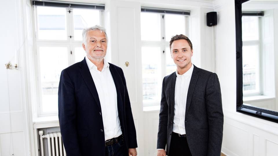 Stifter og partner af Officeguru (til venstre), Jørgen Wilk sammen med søn og nuværende direktør, Daniel Wilk (til højre). | Foto: PR