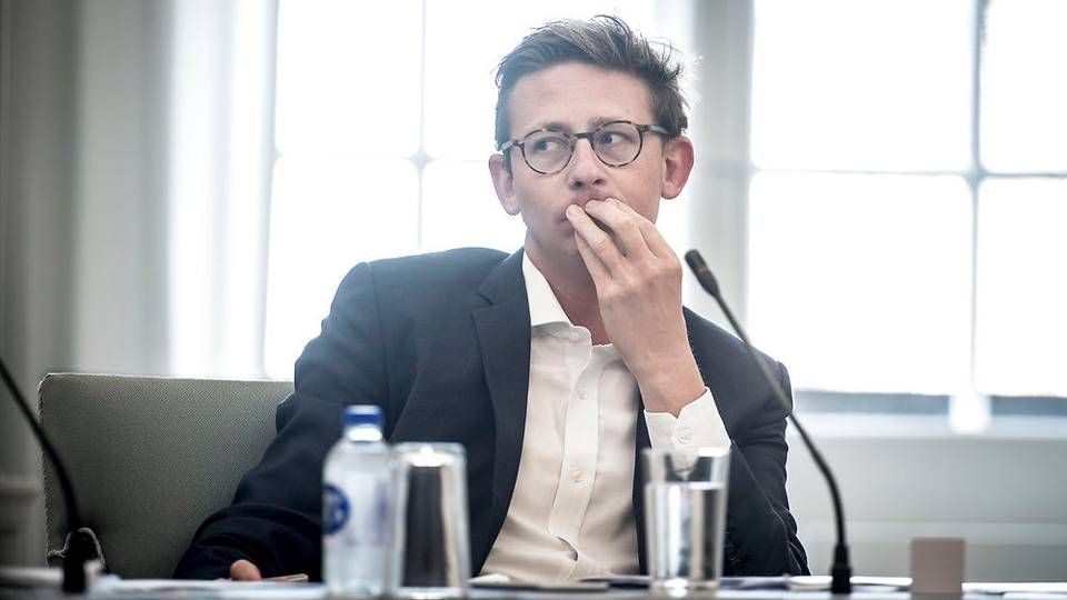 Skatteminister Karsten Lauritzen (V) vil ikke have beskyldninger om, at ministeriet lækker oplysninger siddende på sig. | Foto: Mads Claus Rasmussen/Ritzau Scanpix