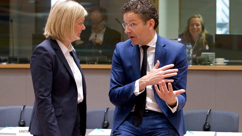 Sveriges finansminister Magdalena Andersson og Hollands finansminister Jeroen Dijsselbloem var begge til stede til mødet mandag aften. Tirsdag mødtes de så igen med alle EU's finansministre. | Foto: Foto: Ritzau Scanpix/AP/Virginia Mayo