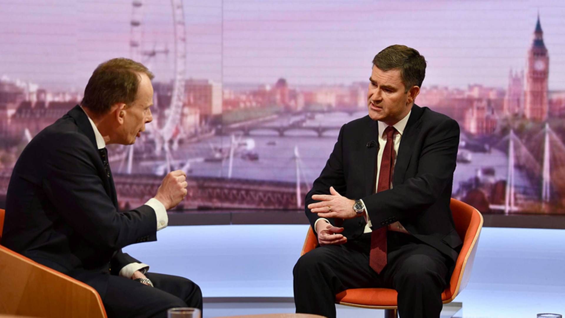 Storbritanniens justitsminister David Gauke (th) fortæller i et interview med BBC søndag, at et hårdt brexit vil være uansvarligt. | Foto: Ritzau Scanpix