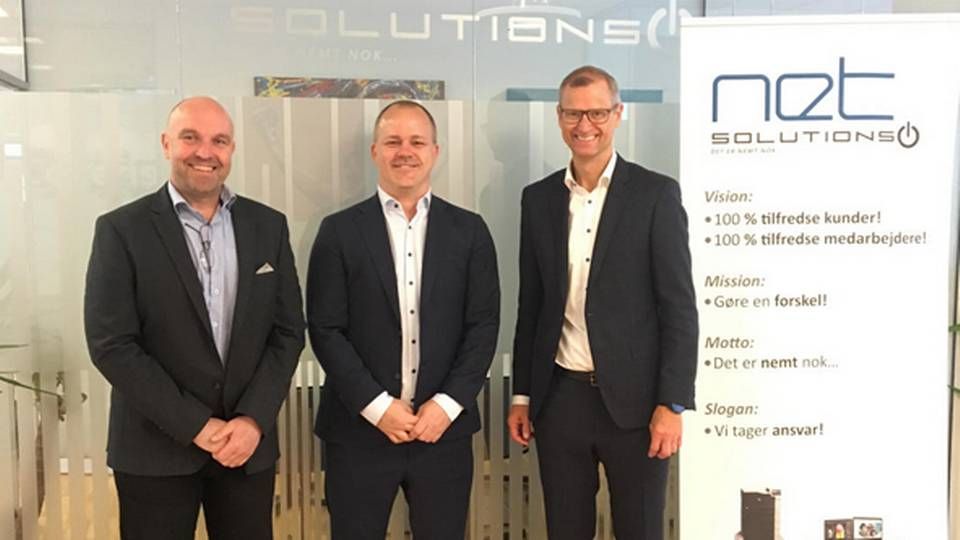 Netsolutions nye finansdirektør omgivet af direktør (th) samt Netsolutions CIO og founder Jacob Appel. | Foto: Netsolutions