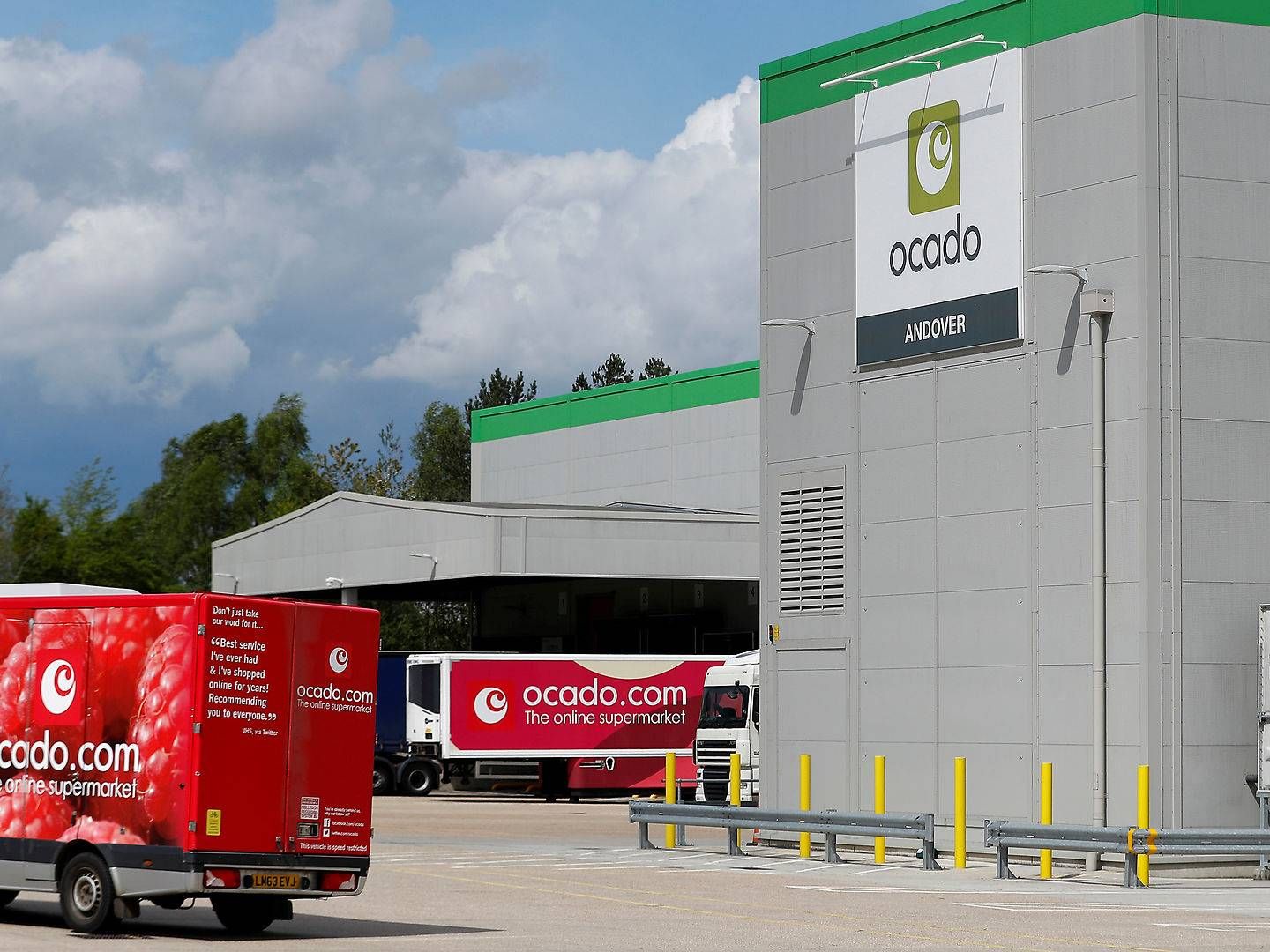 Et samarbejde med onlinesupermarkedet Ocado skal sikre en fordobling af Marks & Spencers fødevareforretning. | Foto: Peter Nicholls / Reuters / Ritzau Scanpix