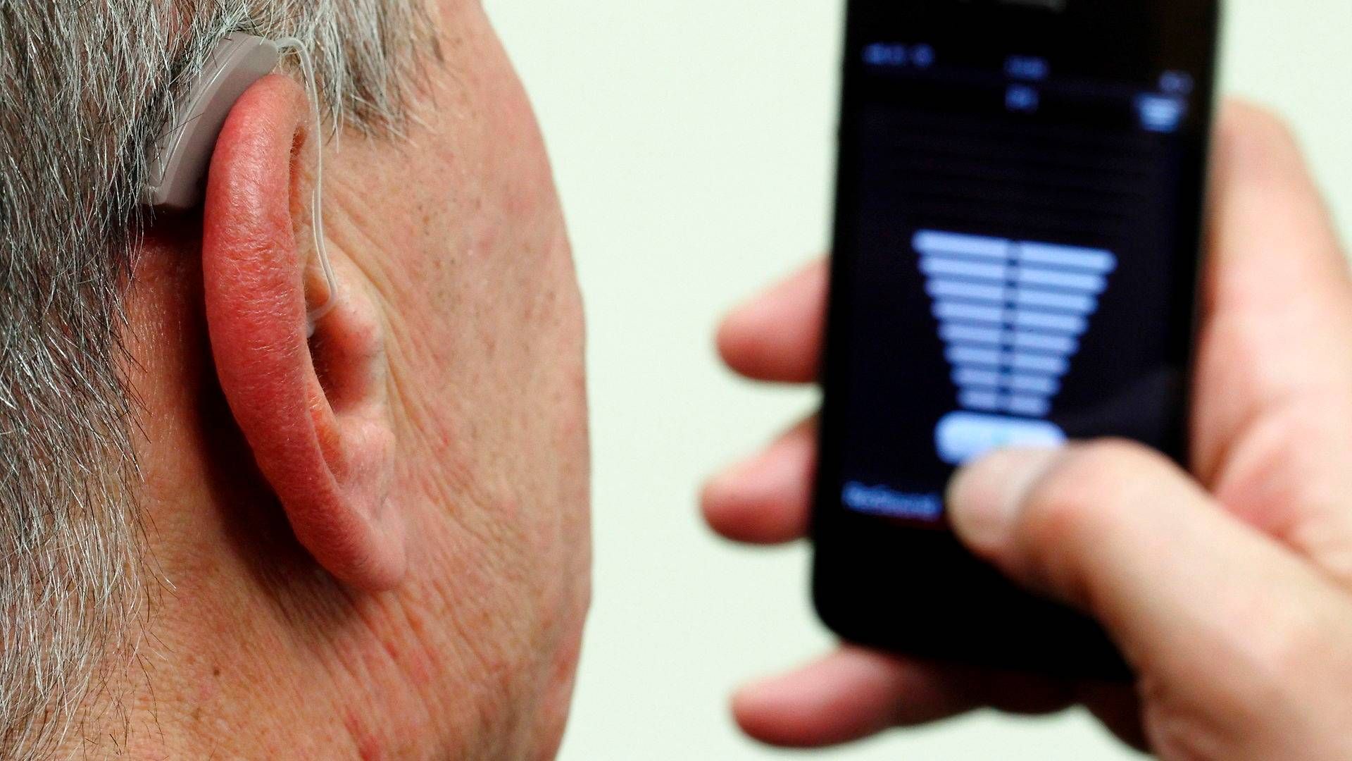 GN Hearings høreapparater er allerede kompatible med iPhone, og nu skal de også testes med android-telefoner. | Foto: Heinz-Peter Bader / Reuters / Ritzau Scanpix