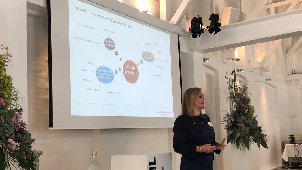 Amanda Young presenting at Aberdeen Standard Investment's seminar in central Copenhagen. | Photo: Søren Top / AMWatch