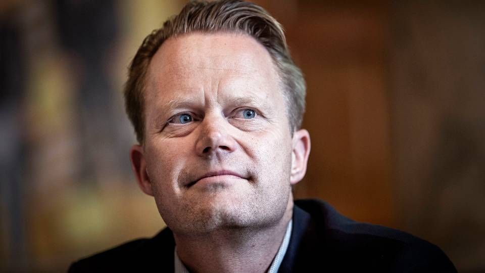 Udenrigsminister Jeppe Kofod fortsætter samarbejdet med rådgiver Ole Rydahl Svensson. | Foto: Liselotte Sabroe / Ritzau Scanpix