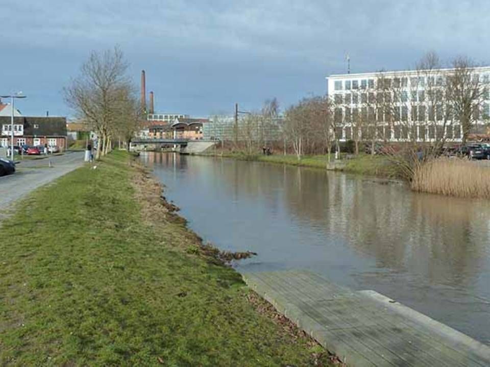 Kolding Kommune vil opføre en ny bydel med op til 500 boliger på arealer, der i dag er parkeringspladser, i midten af byen. | Foto: PR/Kolding Kommune.