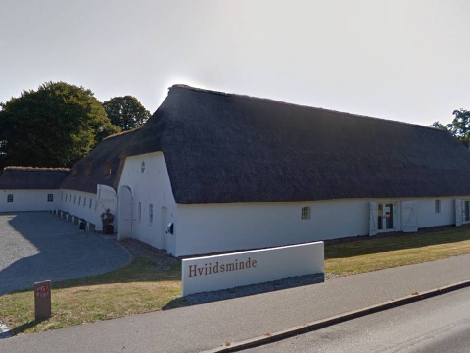 Hviidsminde er en velkendt ældre landejendom i Kolding, som i dag huser flere virksomheder, heriblandt advokatfirmaet Kaiser Domino, som rykkede ind 1. juni 2019. | Foto: Google Maps