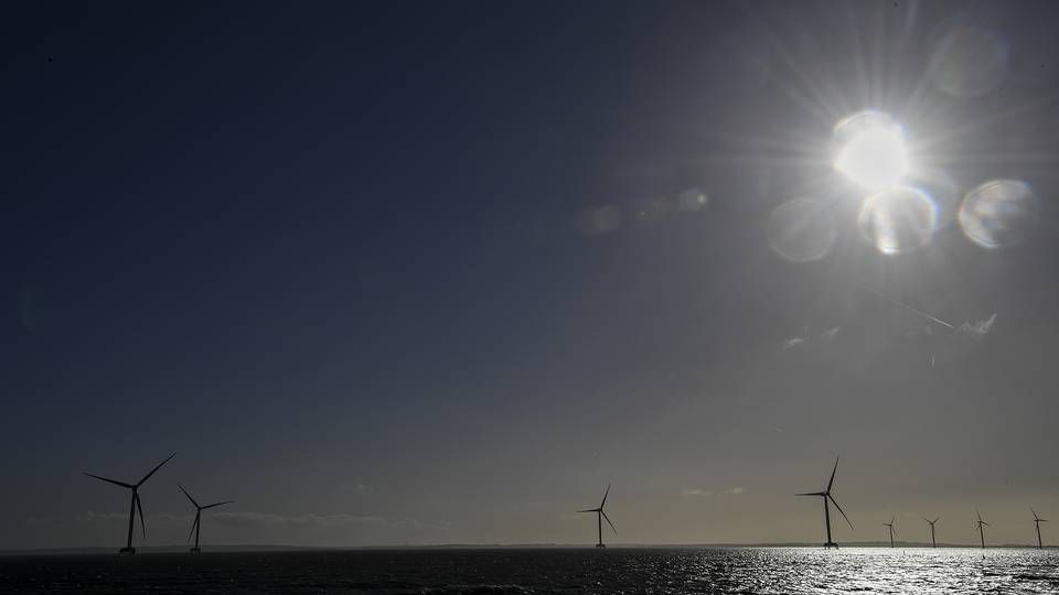 De fastfunderede havvindmøller ud for Thyborøn kan i fremtiden få konkurrence fra flydende vindmøller. | Foto: Ernst van Norde/Ritzau Scanpix