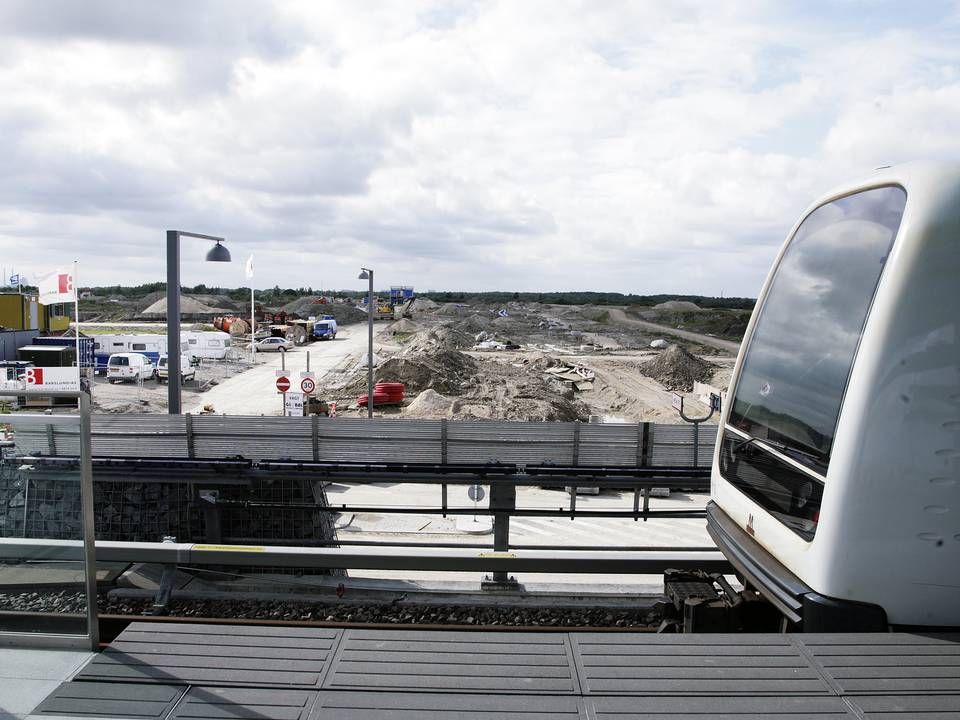 Der bliver bygget løs i Ørestad Syd. Set fra metrostationen Vestamager. | Foto: Morten Langkilde/Politiken.