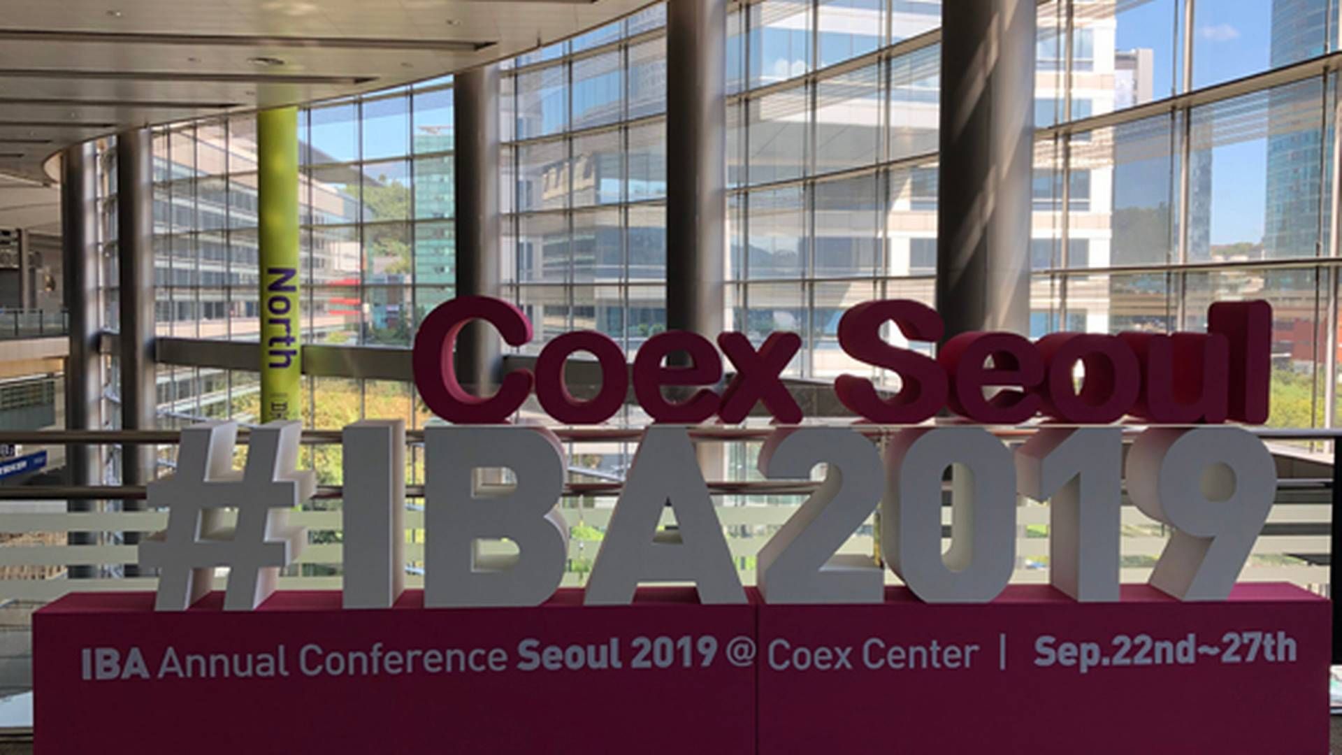Denne uge mødes flere tusinde advokater fra hele verden til IBA's årlige konference, der i år afholdes i Seoul, Sydkorea. | Foto: Maiken Reimer Rønneberg