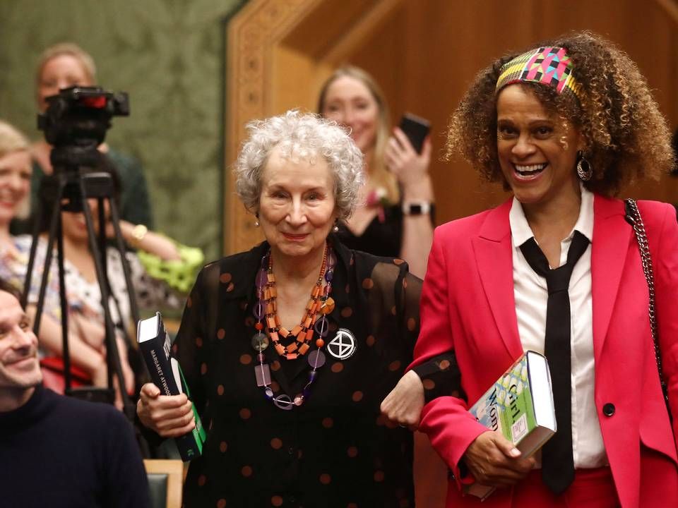 De to vindere af Booker Prize 2019, Margaret Atwood og Bernadine Evaristo. | Foto: Simon Dawson/Reuters/Ritzau Scanpix