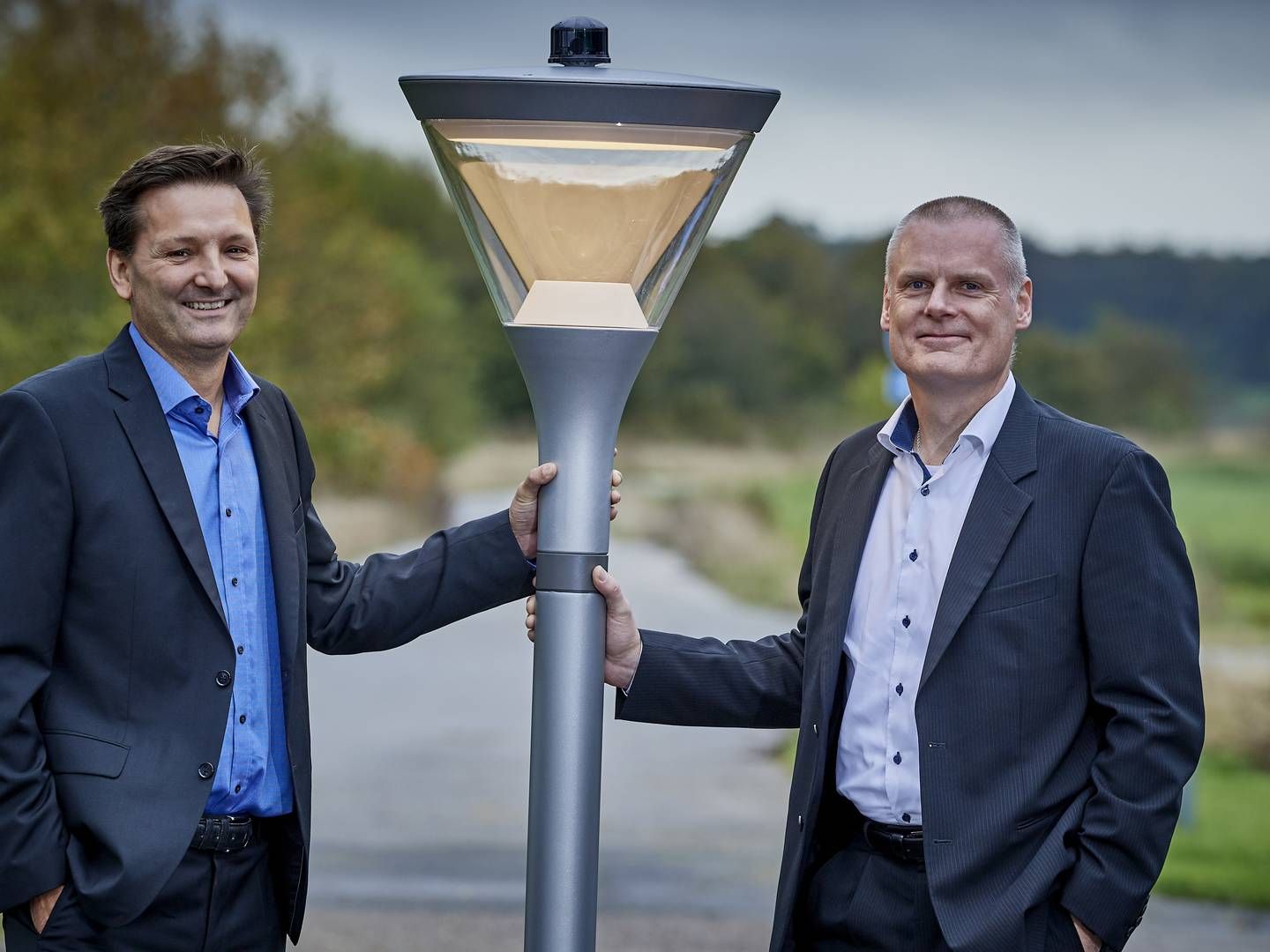 Fra venstre Martin Løbel, adm. direktør i Cibicom, og Henrik Wej Petersen, direktør i Seas-NVE. | Foto: PR