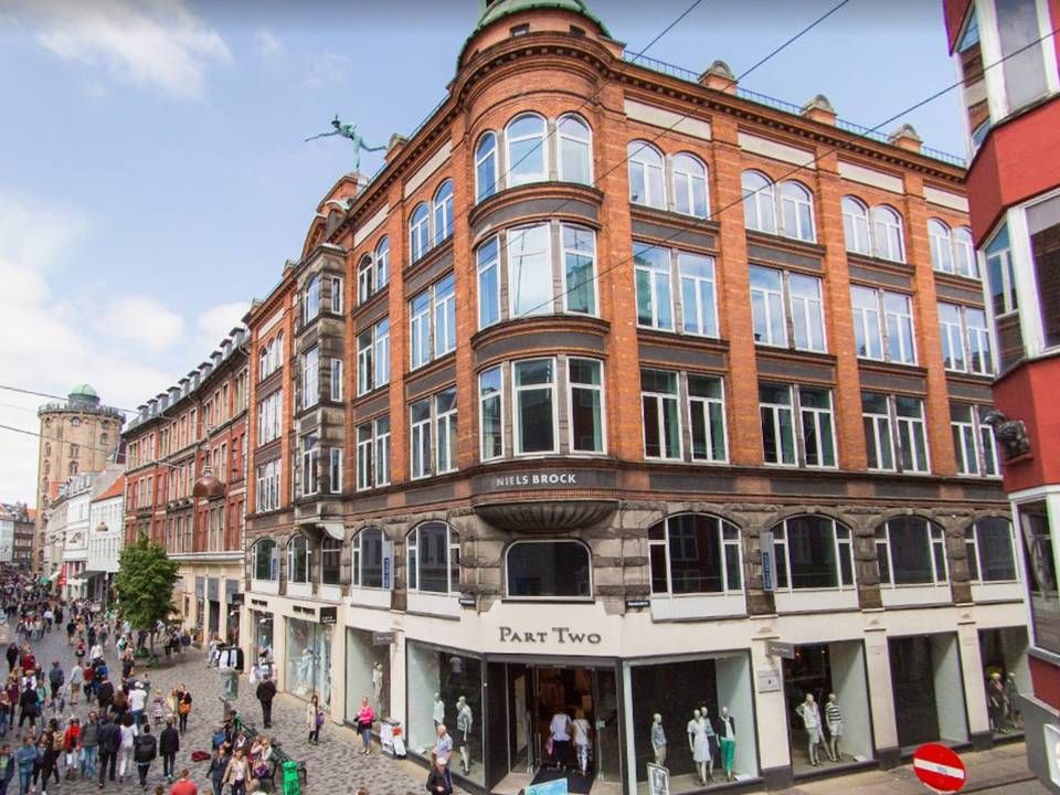 The property in Copenhagen retail shopping street Købmagergade is home to a clothing store and educational institution Niels Brock has also resided here. | Photo: Google