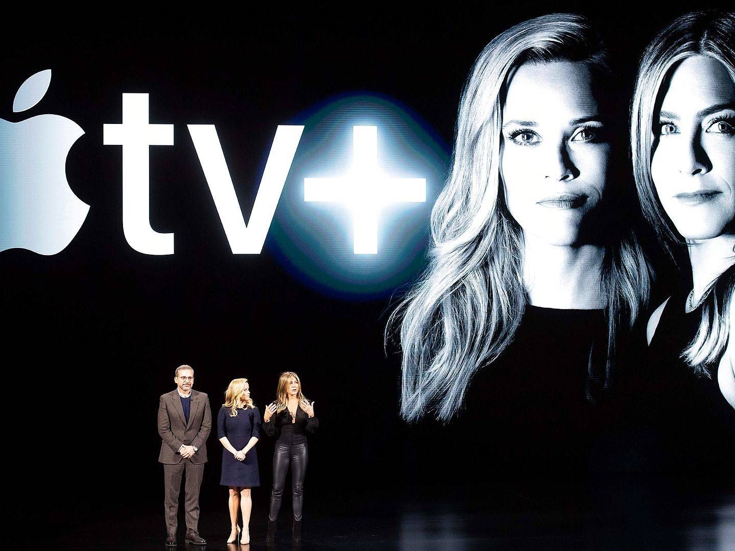 "The Morning Show" med skuespillerne Jennifer Aniston og Reese Witherspoon er blandt slagvarene på Apple TV+ | Foto: Noah Berger/AFP/Ritzau Scanpix