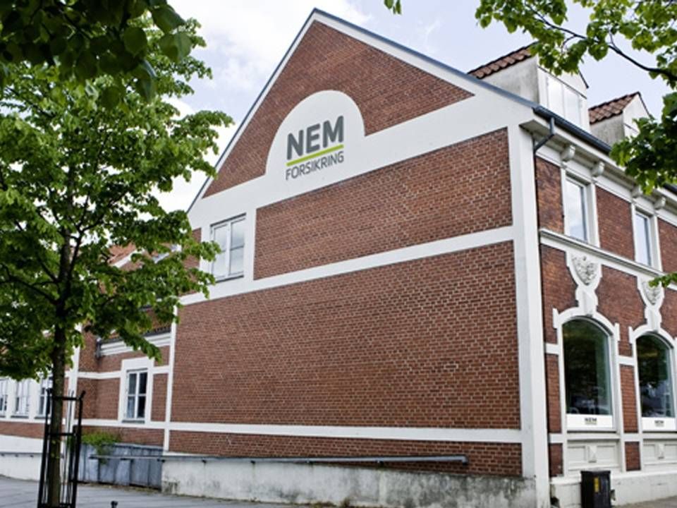 I forsikringsselskabet Nem Forsikring er der ansat fem jurister. Ifølge direktør Carsten Møller Pedersen er der kommet et par stykker til over de seneste år. Han overvejer at ansætte flere. | Foto: PR/Nem Forsikring